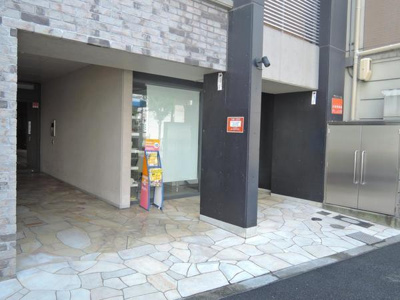 【エントランス】 | F-STUDIOVERONICA