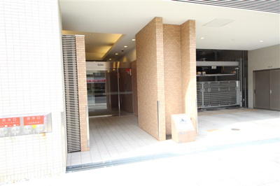 【エントランス】 | エグゼリエみなと通り