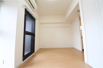 【洋室】 | エグゼリエみなと通り