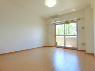 【居間・リビング】 | ヴォーリバージュ境川 | ゆったり過ごせるリビングです