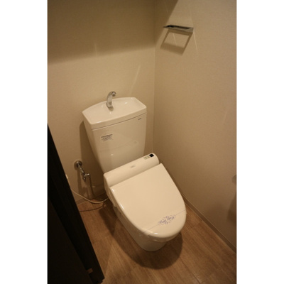 【トイレ】 | ローレルコート江坂 | 落ち着いたトイレです