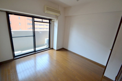 【居間・リビング】 | リーガル新大阪Ⅴ