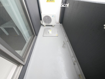 【バルコニー】 | DWELL GALAXY | お洗濯にも便利なバルコニー付き