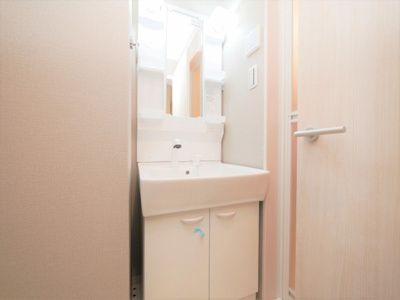 【洗面所】 | DWELL GALAXY | 明るい洗面所です