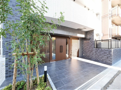 【エントランス】 | LiveCasa上新庄 | ゆとりのあるエントランスです