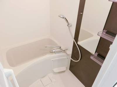 【浴室】 | コーラルポワント難波WEST | きれいなお風呂です