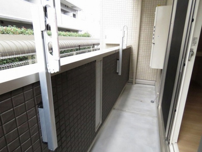 【バルコニー】 | AUREA | 落ち着いた時間を過ごせるバルコニーです