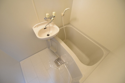 【浴室】 | ドウエル玉造 | お風呂で日々の疲れを落としましょう