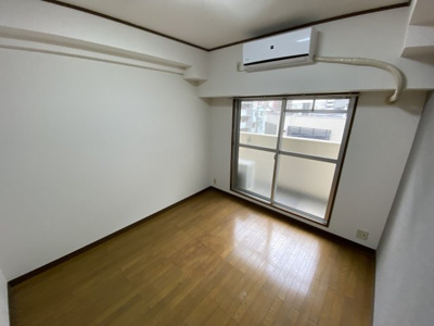 【洋室】 | 童夢ハイツ