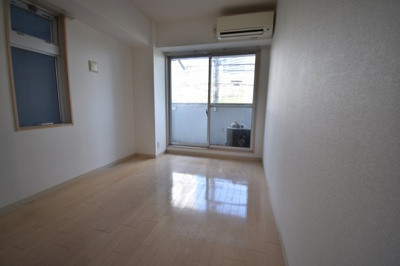 【居間・リビング】 | b.shade | ゆったりとした居間です