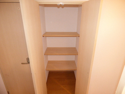 【収納】 | JUNWAマンションⅡ | 大きなスペースがあり、収納には困りません