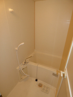 【浴室】 | JUNWAマンションⅡ | お風呂です