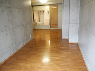 【居間・リビング】 | ベルグランデ新大阪 | ゆったりとしたリビングです