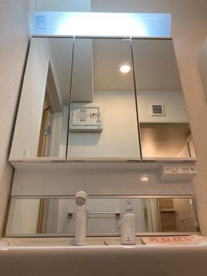 【洗面所】 | ミ カシータ | ゆったりとスペースのある洗面所