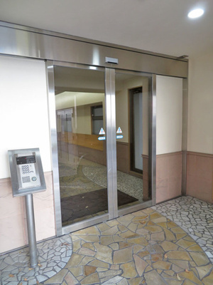 【エントランス】 | レバンガＡＰ難波南II | ゆとりのあるエントランスです