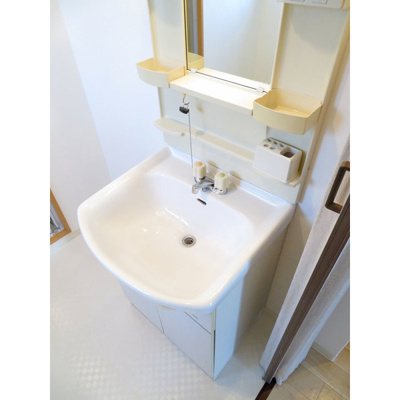 【洗面所】 | レバンガＡＰ難波南II | 脱衣スペースもあります