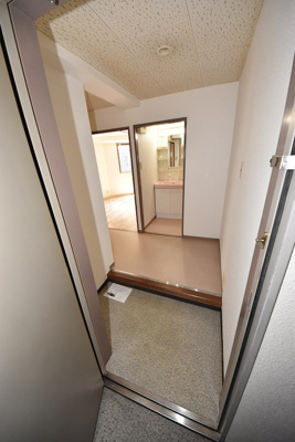 【玄関】 | メゾン服部