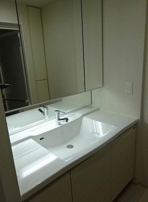 【洗面所】 | ブランズ北堀江プレイス | 脱衣スペースもあります