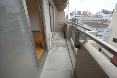 【バルコニー】 | ラトゥール | バルコニーがあります