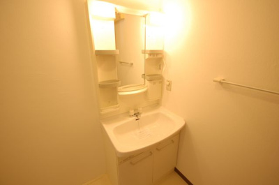 【独立洗面台】 | ラトゥール | 独立洗面台、朝の身支度には欠かせません