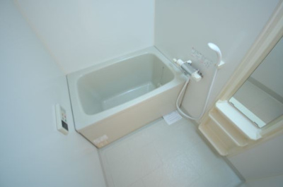 【浴室】 | ラトゥール | ゆったり過ごせるお風呂です