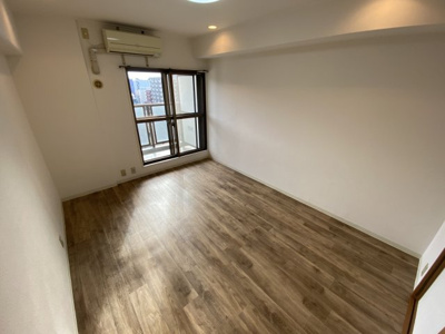 【居間・リビング】 | おおきに千日前幸町サニーアパートメント