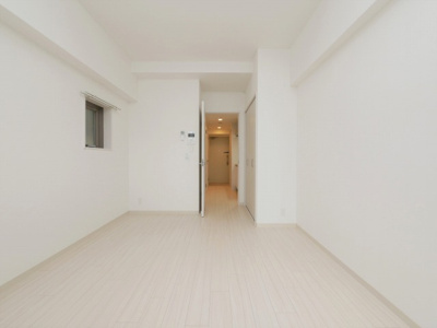 【居間・リビング】 | セオリー大阪リバークロス | 使いやすい居間です