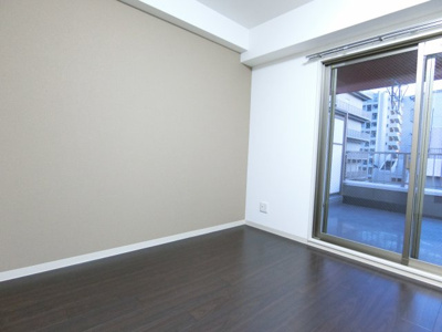 【居間・リビング】 | グランパシフィック難波南2