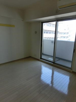 【居間・リビング】 | リップルビガー扇町 | こちらのリビングで趣味の時間をお楽しみください