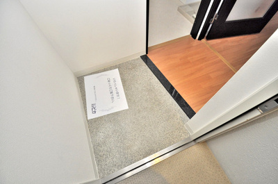 【玄関】 | カーサ ヴィヴァーチェ