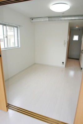 【洋室】 | ジャン・プラス・ソック千里山III