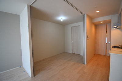 【洋室】 | OPUS RESIDENCE SHINSAIBASHISOUTH