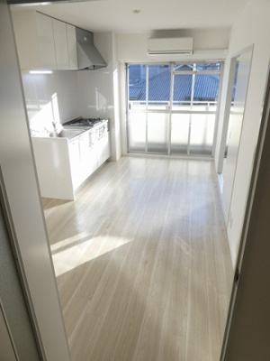 【居間・リビング】 | 高津ゴールデンハイツ