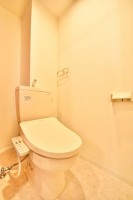 【トイレ】 | 天川レジデンス難波南 | 落ち着いた色調のトイレです