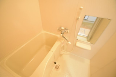 【浴室】 | エルセレーノ九条 | コンパクトで使いやすいお風呂です