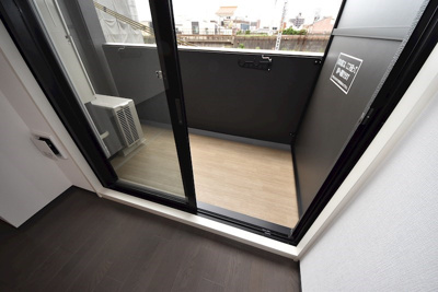 【バルコニー】 | レオンヴァリエ大阪ベイシティ