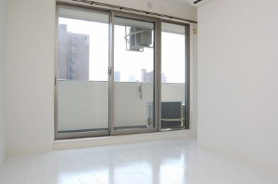 【洋室】 | クレシア東心斎橋