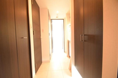 【玄関】 | エスライズ難波イースト