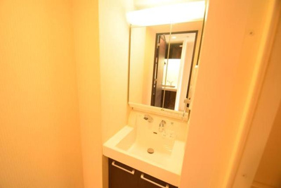 【洗面所】 | エスライズ難波イースト