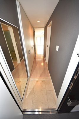 【玄関】 | エグゼレジデンスタワー