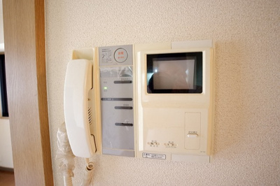 【セキュリティ】 | ロイヤルヒル1