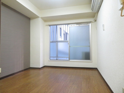 【洋室】 | ラパンジール道頓堀