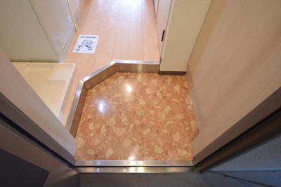 【玄関】 | 天満橋リーフビル・ネバーランド天満橋