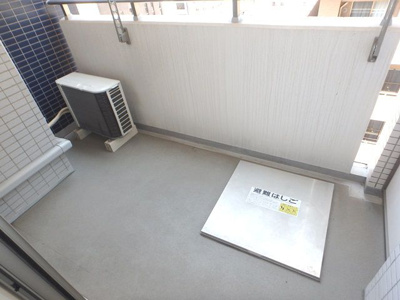 【バルコニー】 | レジェンド―ル心斎橋EAST | バルコニー付きです