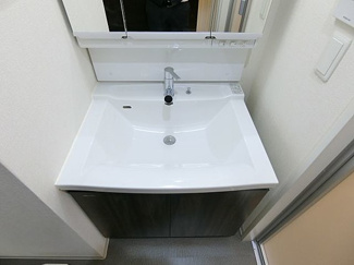 【独立洗面台】 | LA MAISON VERTE | 独立洗面台です