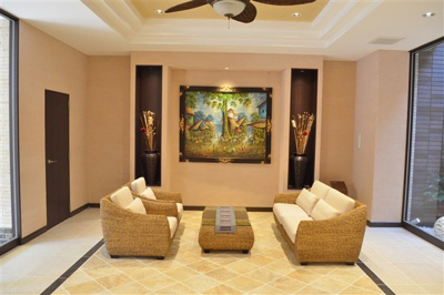 【ロビー】 | S-RESIDENCE淀屋橋 | 落ち着いたロビーです