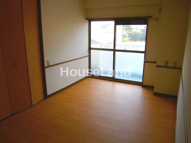 ハイツ二葉の居間・リビング