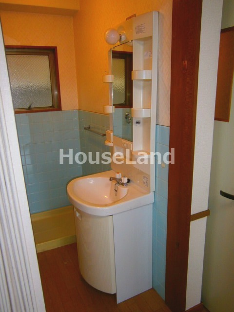 ハイツ二葉の洗面所