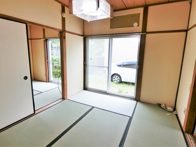 ハイツ小竹D棟の和室