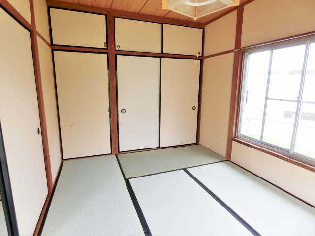 ハイツ小竹D棟の和室